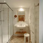 Waldfrieden Hotell 4*
