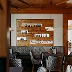 Waldfrieden Hotell 4*