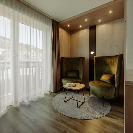 Hotell Waldfrieden 4*