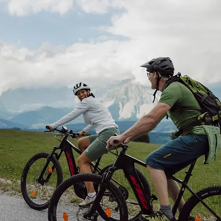 Hotel Waldfrieden Schladming