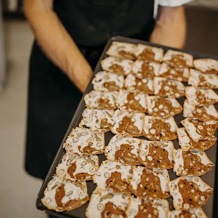 Hotell Waldfrieden 4*