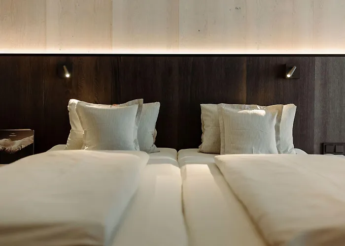 Waldfrieden سخلادميخ